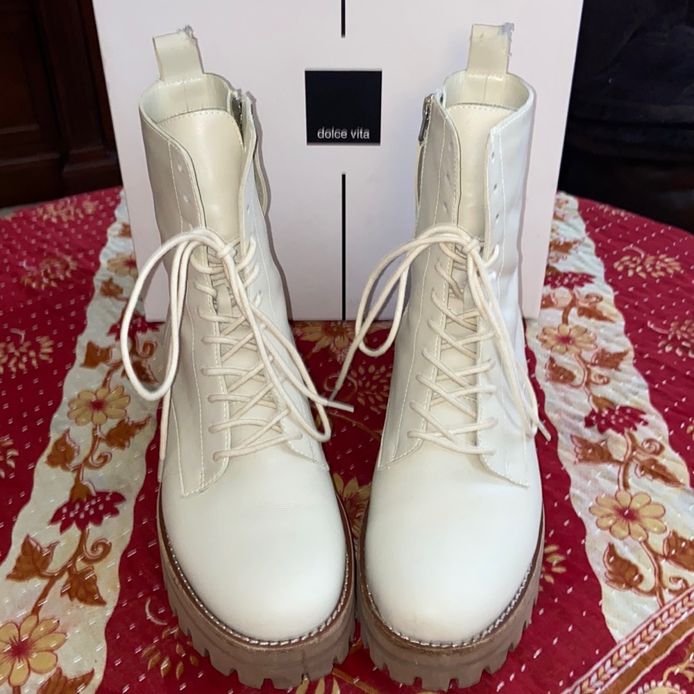 Dolce Vita Prym combat boots in Ivory Leather